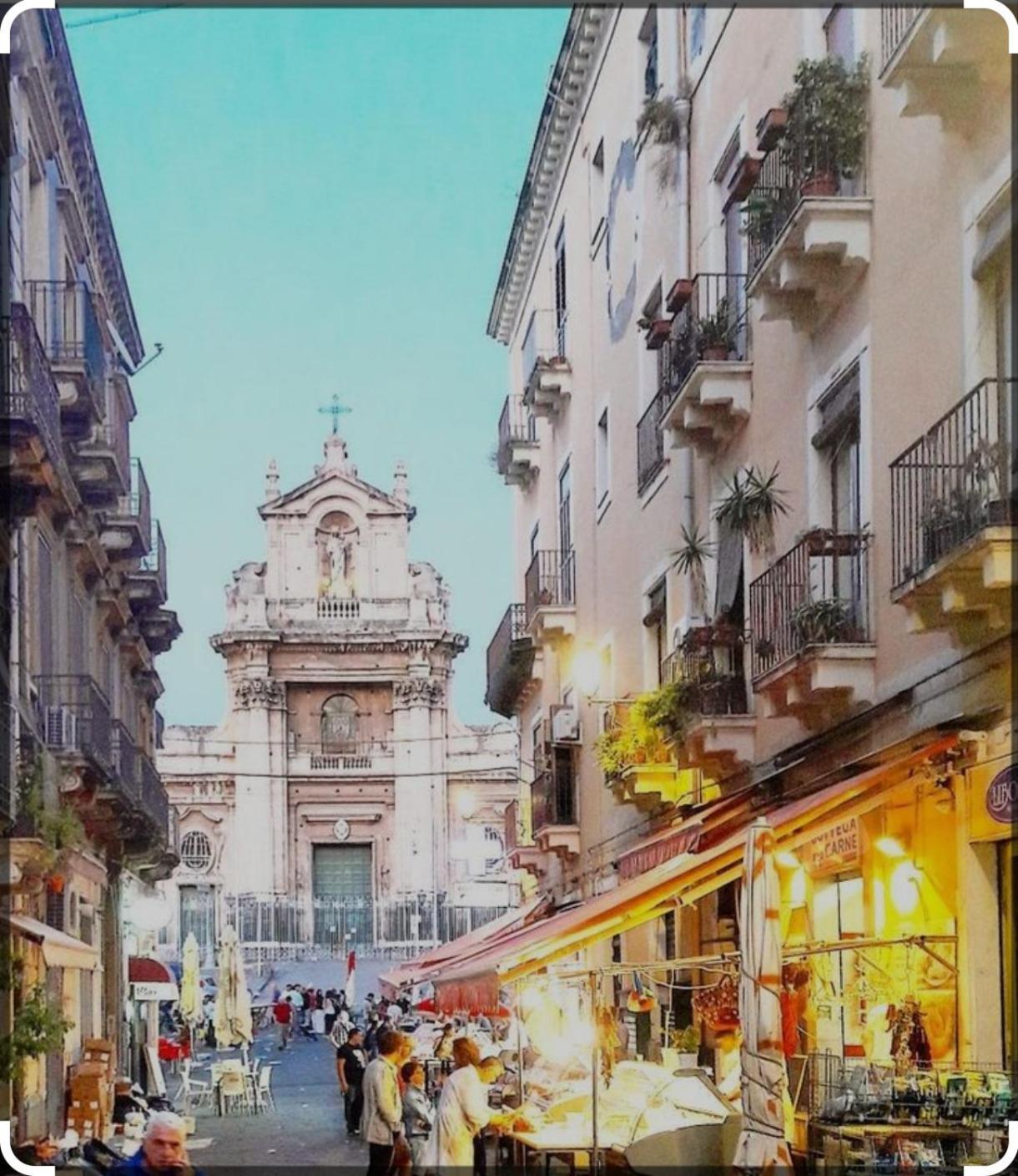 La Dimora Dell'Imperatore Catania Bagian luar foto